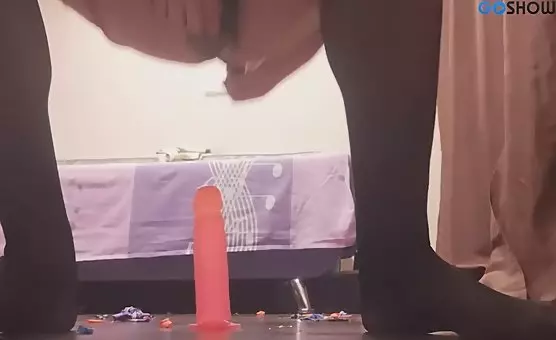 Crossdressing Queen Playtime with Silicone Toy